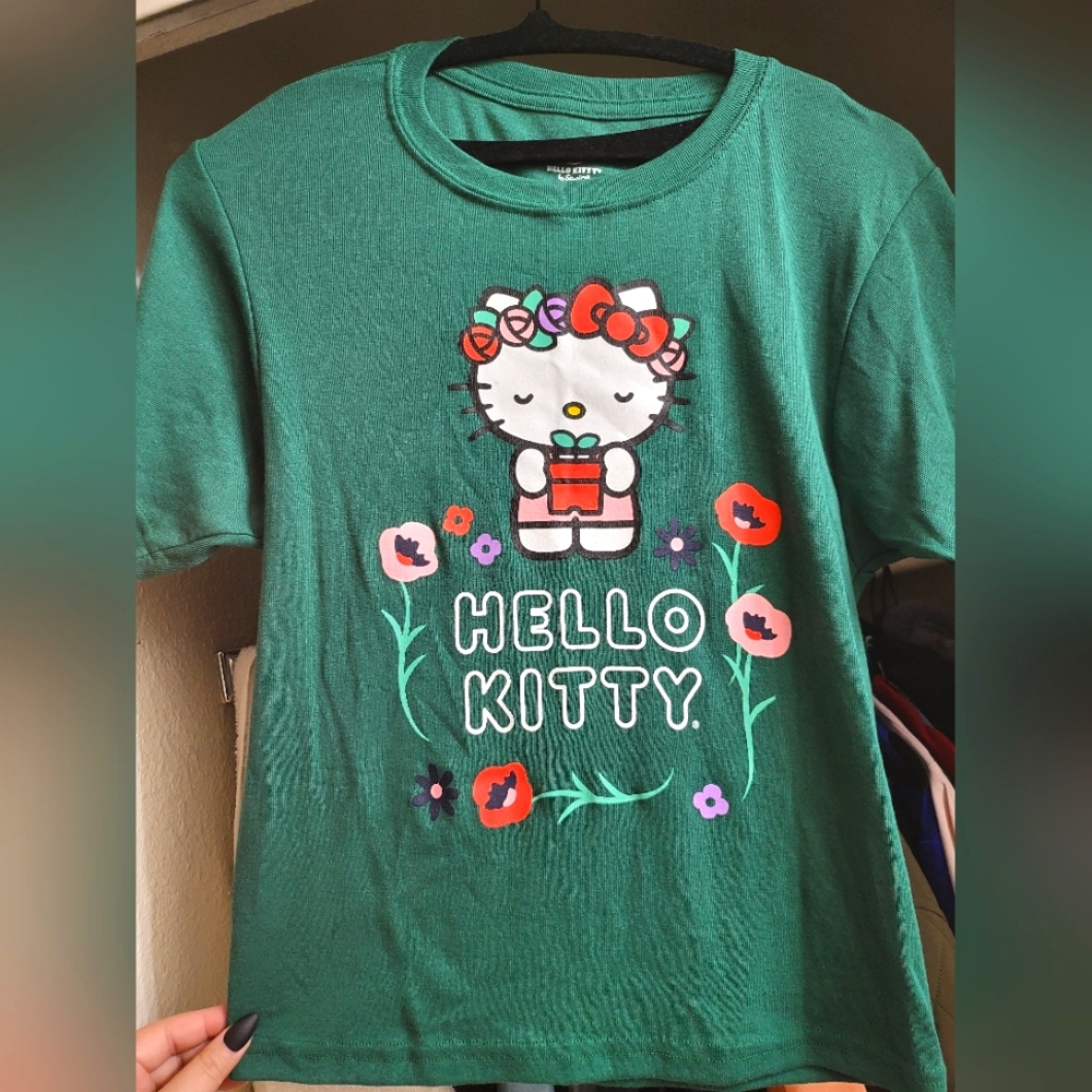 Hello kitty T Shirt
